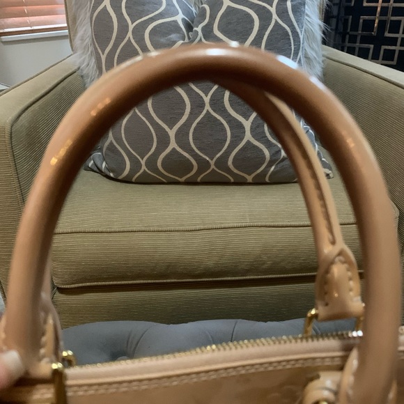 Authentic Louis Vuitton Alma GM Vernis Tan - Picture 7 of 11